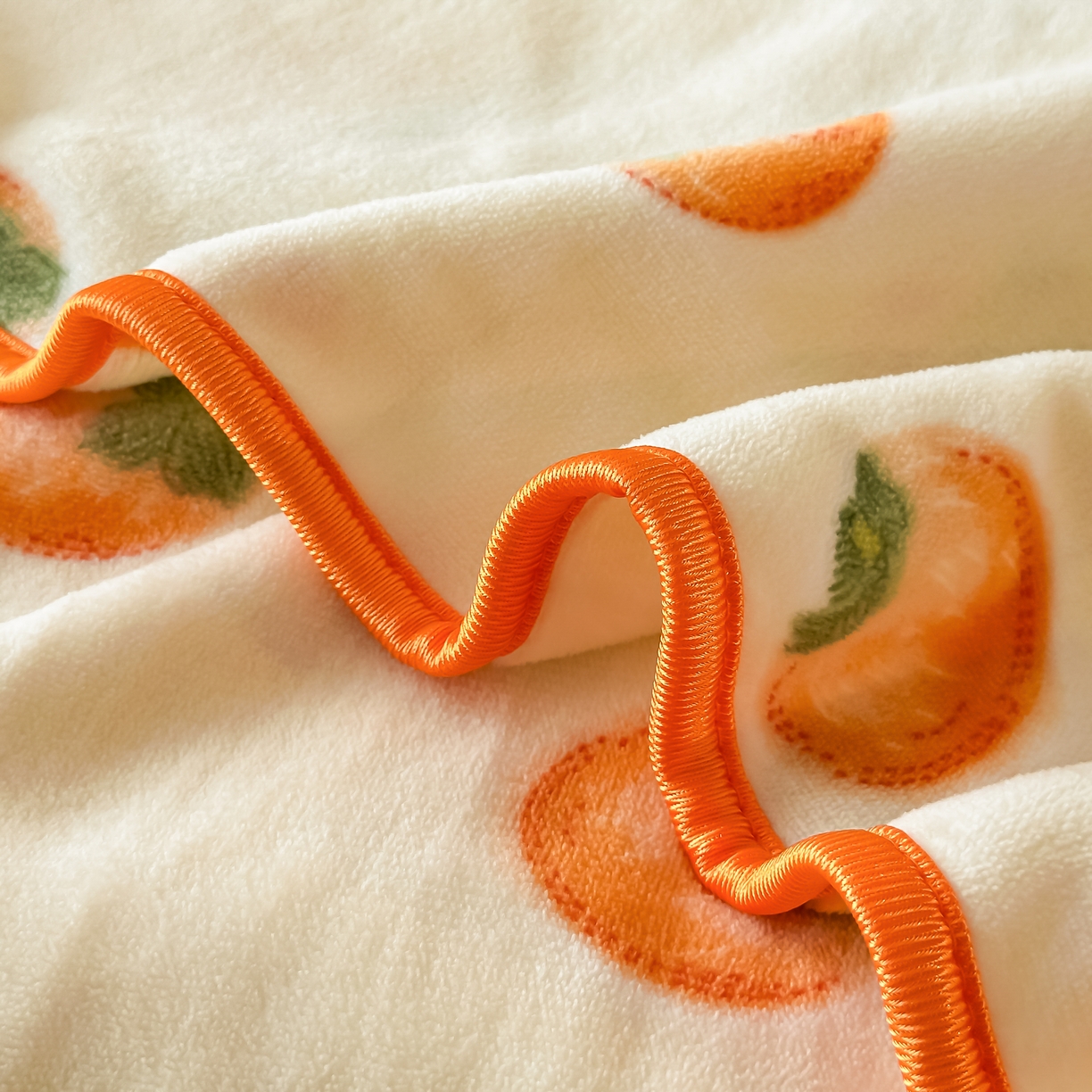 91家纺网 家纺一手货源 找家纺 凤杰家纺 2025新款加厚牛奶绒床盖四件套 柿柿如意