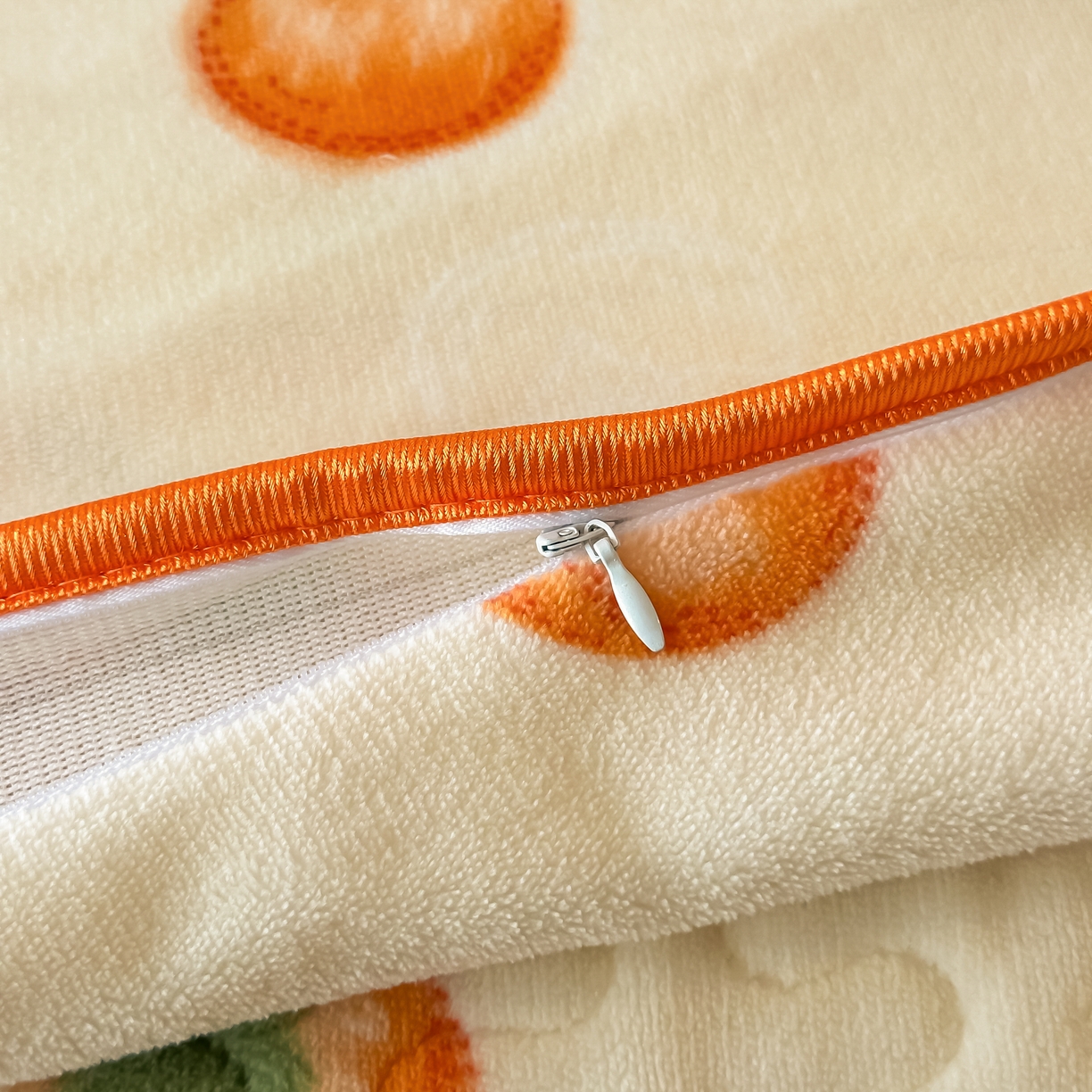 91家纺网 家纺一手货源 找家纺 凤杰家纺 2025新款加厚牛奶绒床盖四件套 柿柿如意