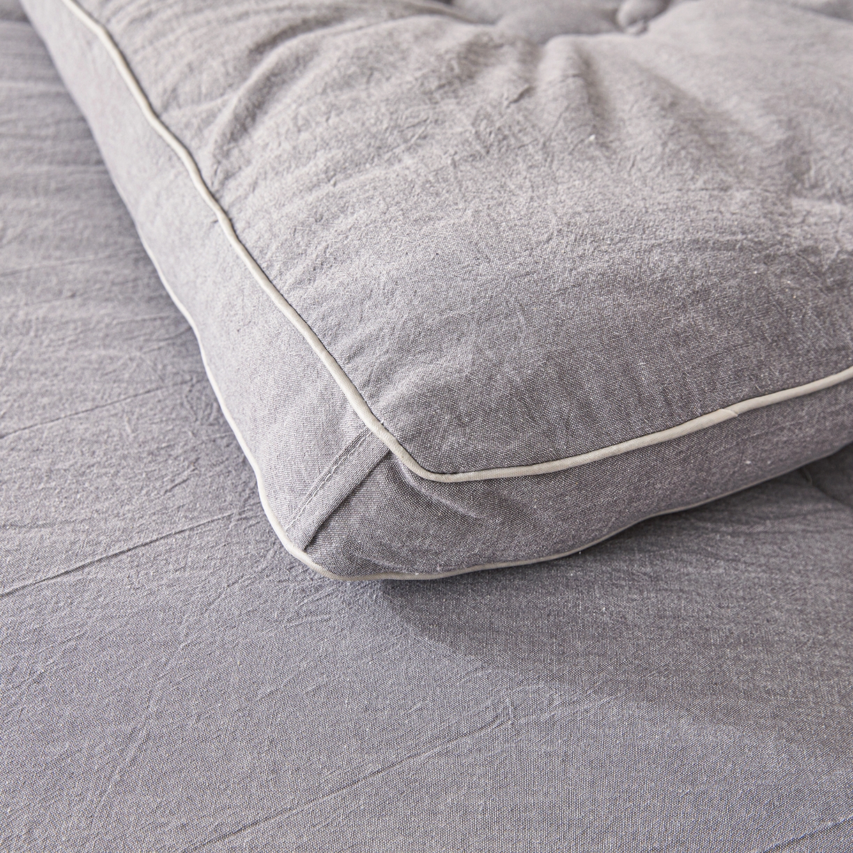 91家纺网 家纺一手货源 找家纺 西域种棉人 2025新款新疆纯棉花被子带皱手工水洗棉冬被被芯春秋被四季用盖被 简语被子-灰