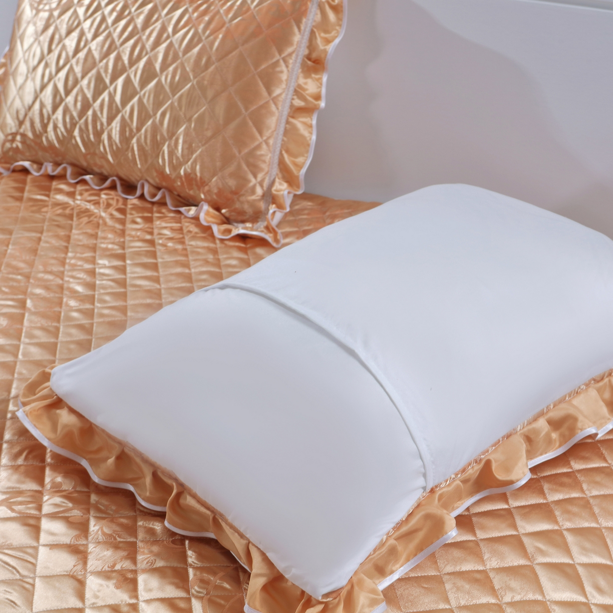 91家纺网 家纺一手货源 找家纺 （总）雅绅阁 2025新款仿真丝贡缎提花床盖三件套