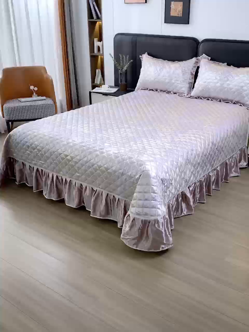 91家纺网 家纺一手货源 找家纺 （总）雅绅阁 2025新款仿真丝贡缎提花床盖三件套