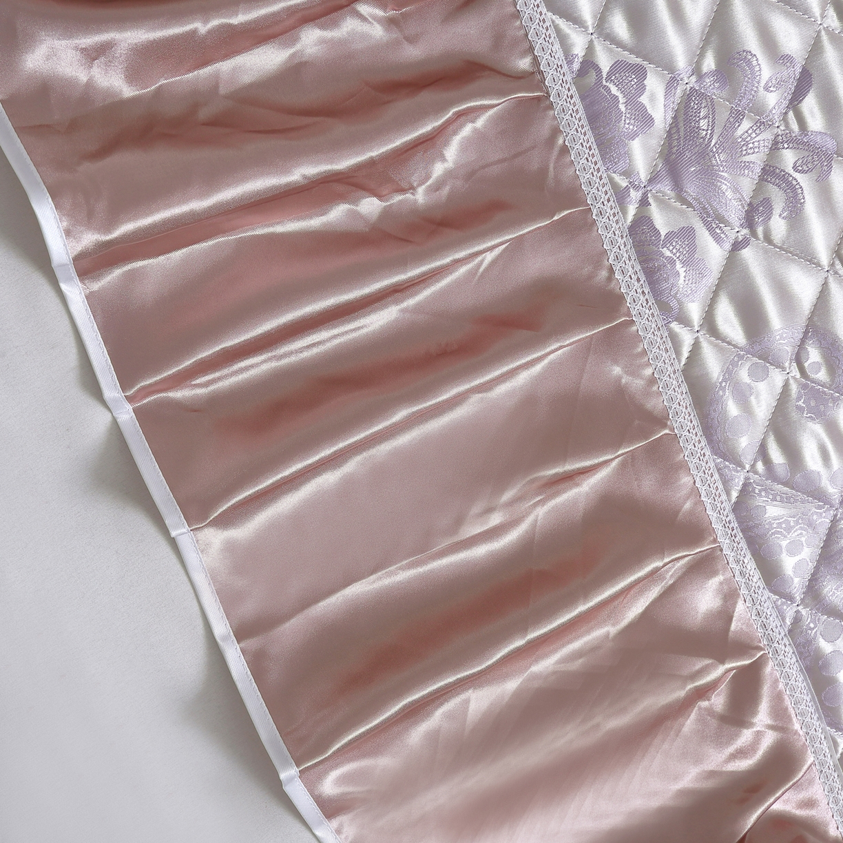 91家纺网 家纺一手货源 找家纺 雅绅阁 2025新款仿真丝贡缎提花床盖三件套 紫气东来