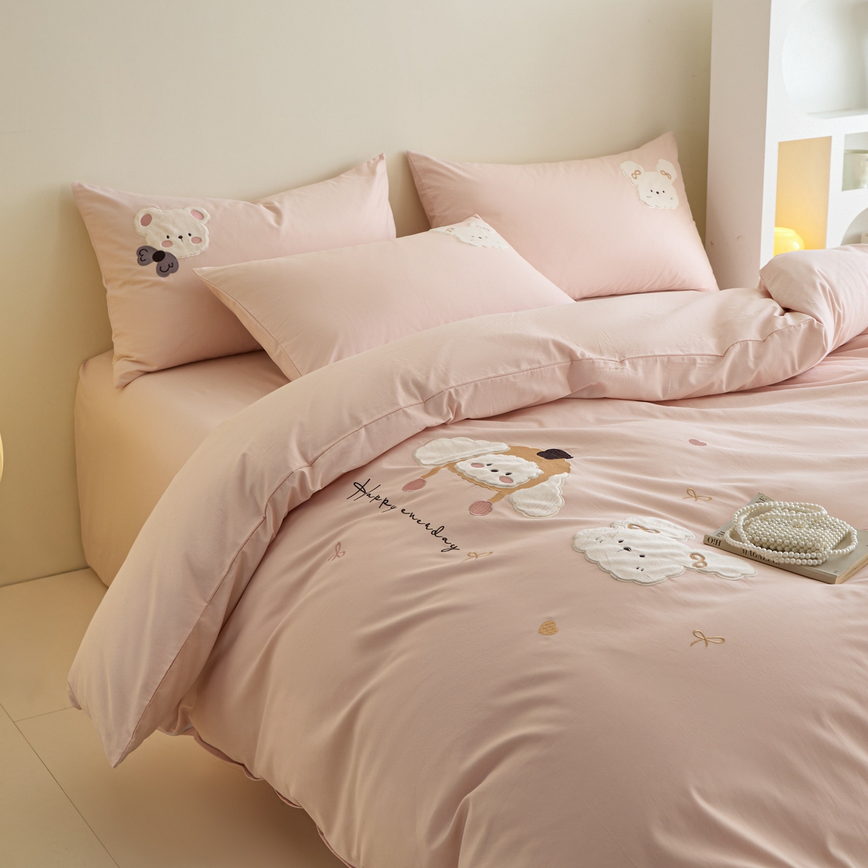 91家纺网 家纺一手货源 找家纺 618家纺 2025新款50S100支全棉纯棉萌宠乐园系列四件套 萌宠乐园-粉