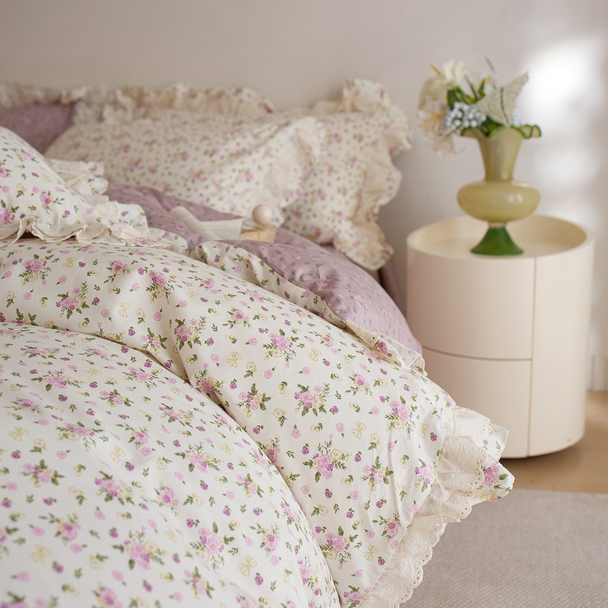 91家纺网 家纺一手货源 找家纺 清雅福 2025春夏新品全棉13372法式双层花边系列四件套 艾米丽