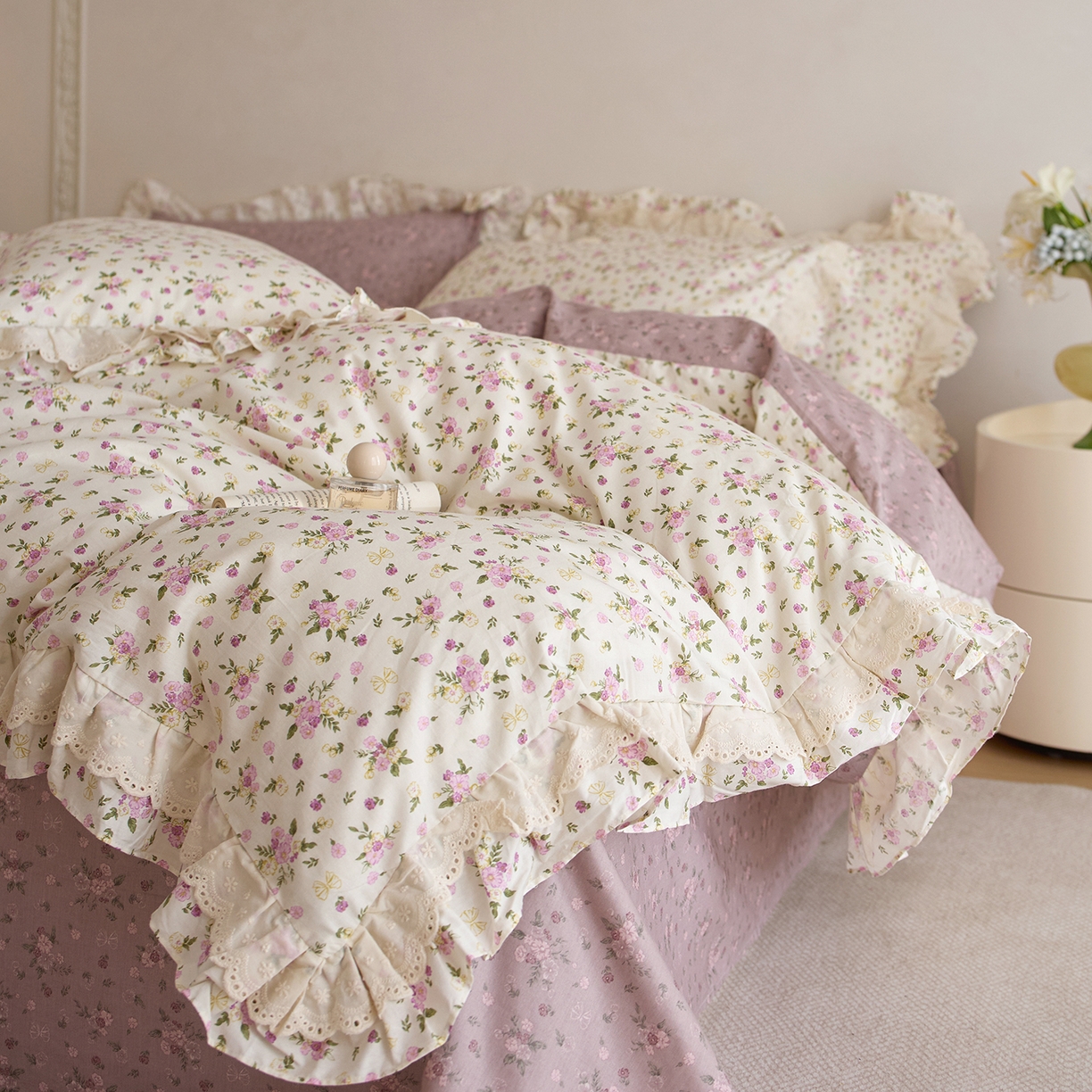 91家纺网 家纺一手货源 找家纺 清雅福 2025春夏新品全棉13372法式双层花边系列四件套 艾米丽