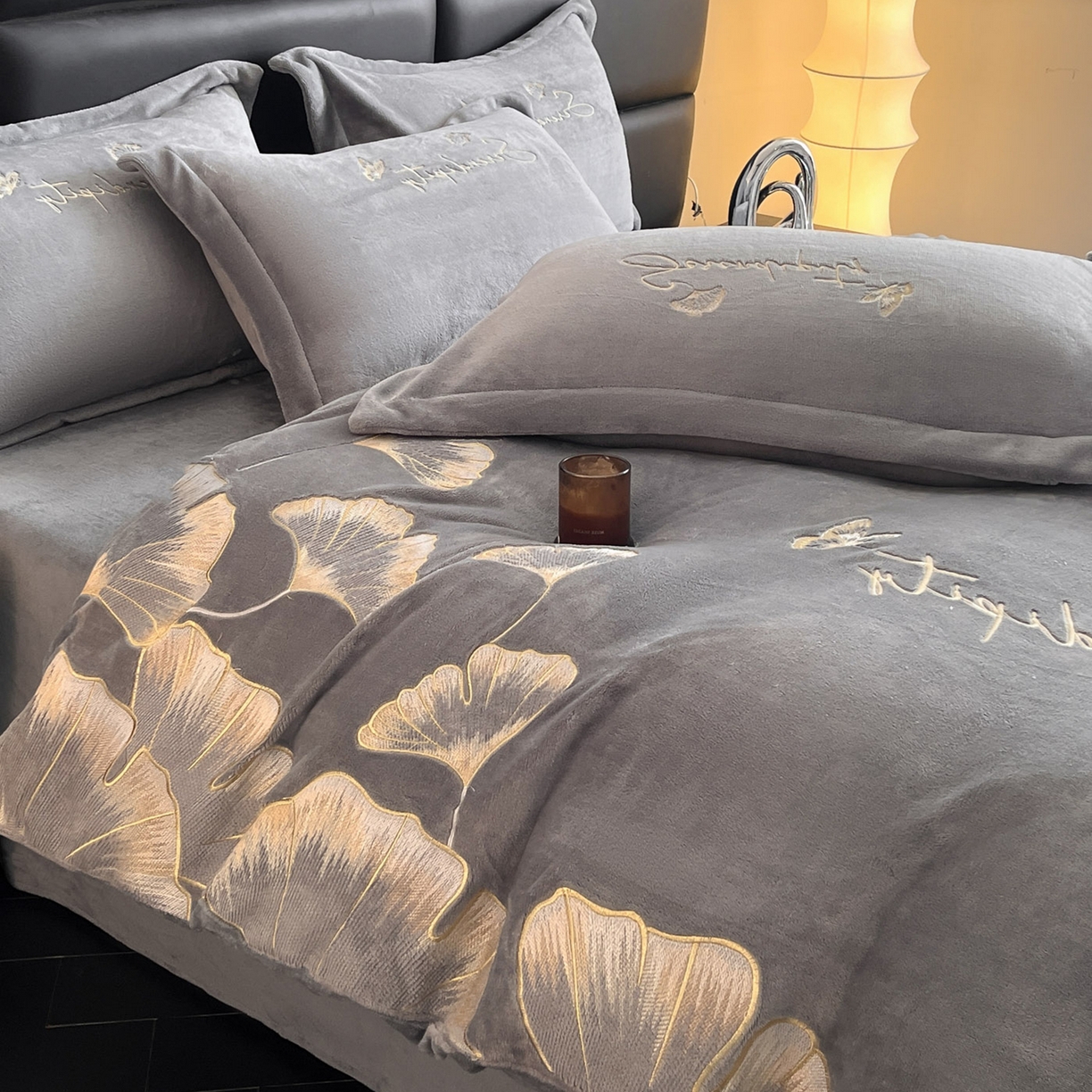 91家纺网 家纺一手货源 找家纺 （总）苏源家居 2025新款冬季轻奢风刺绣牛奶绒四件套-永恒