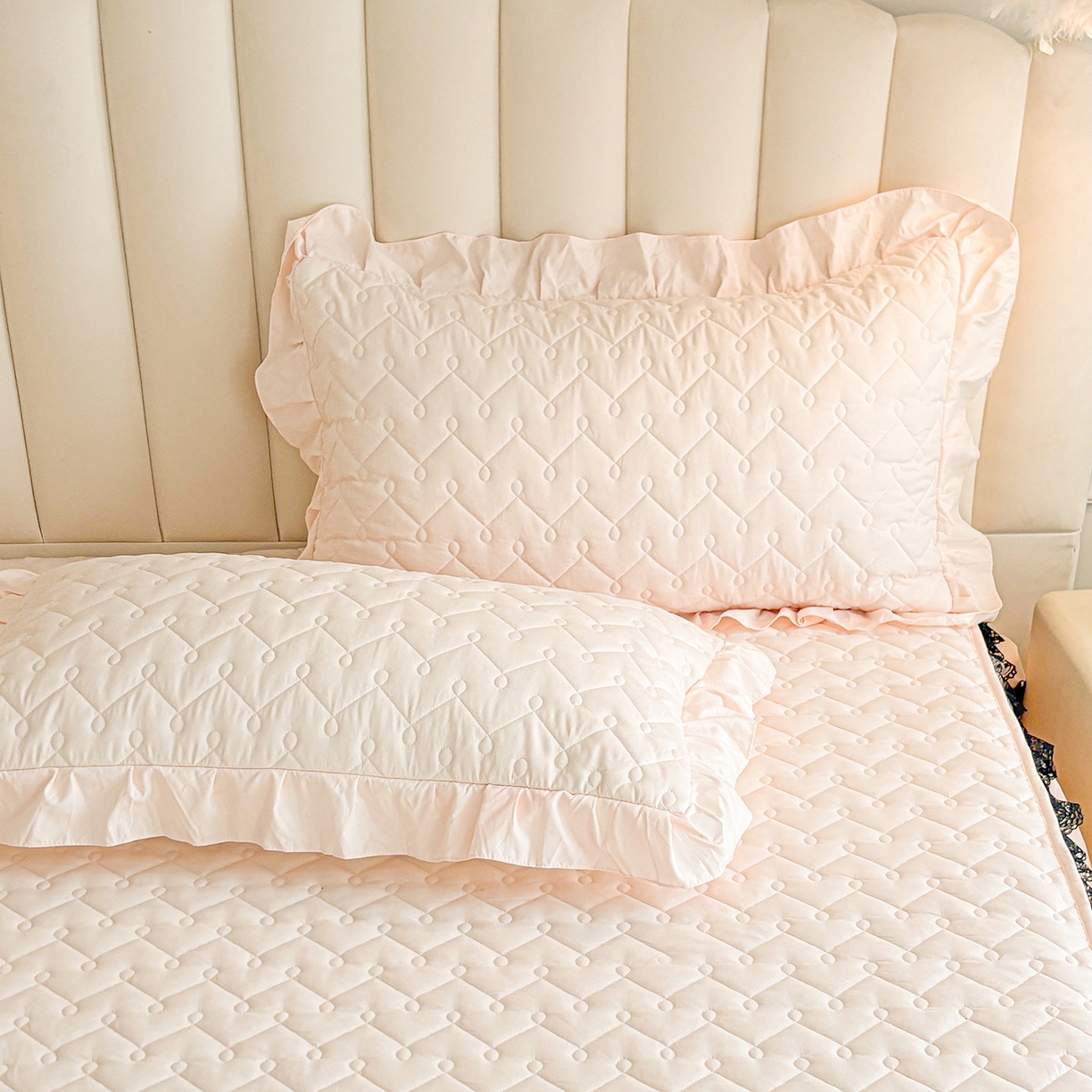 91家纺网 家纺一手货源 找家纺 笠裙家纺 2025新款蕾丝水洗棉夹棉加厚单床裙-繁星 繁星-玫瑰粉