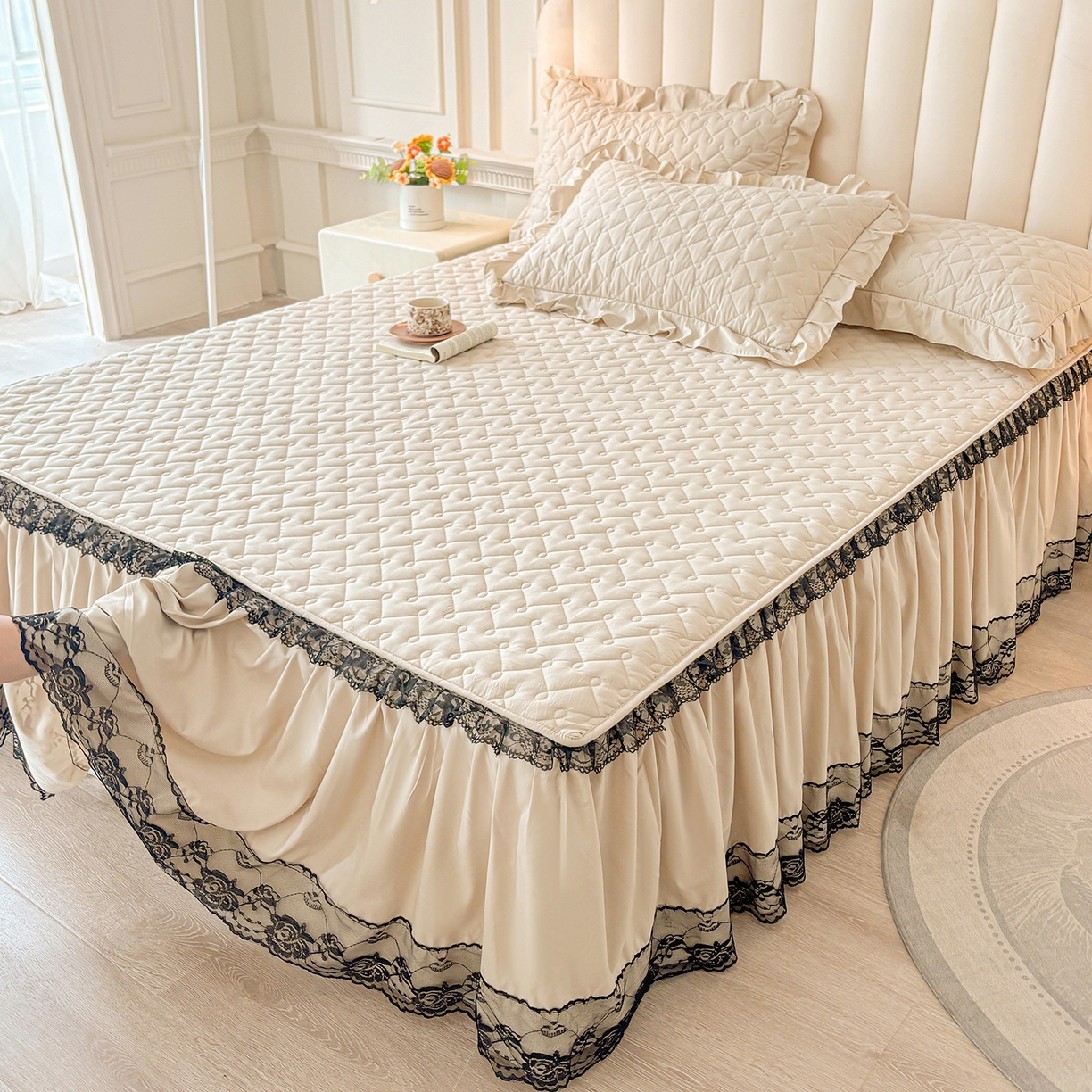 91家纺网 家纺一手货源 找家纺 笠裙家纺 2025新款蕾丝水洗棉夹棉加厚单床裙-繁星 繁星-浅咖