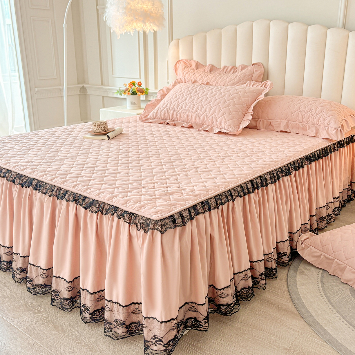 91家纺网 家纺一手货源 找家纺 笠裙家纺 2025新款蕾丝水洗棉夹棉加厚单床裙-繁星 繁星-豆沙