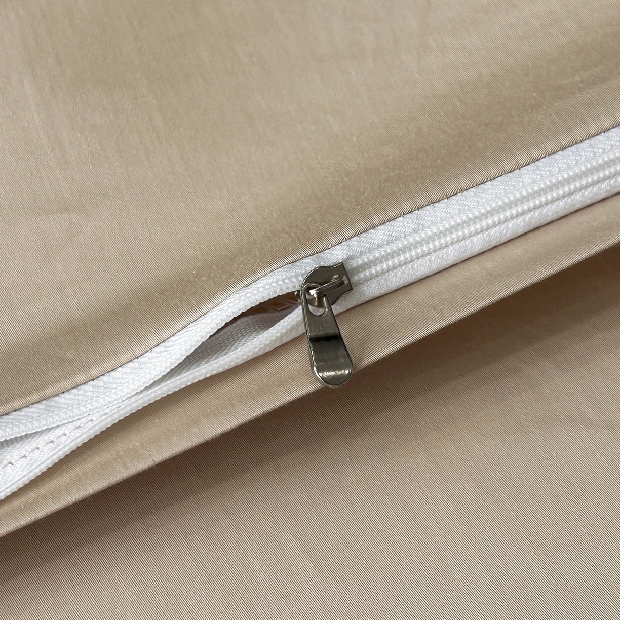 91家纺网 家纺一手货源 找家纺 帝王家纺 2025冬季爆款牛奶绒刺绣四件套加厚珊瑚绒少女心被套-晚枫 晚枫-灰