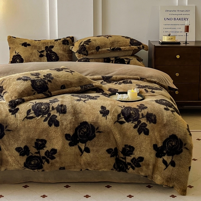 91家纺网 家纺一手货源 找家纺 （总）梦莱斯 2025新款亲肤舒适兔毛印花牛奶绒保暖四件套一美拉德系