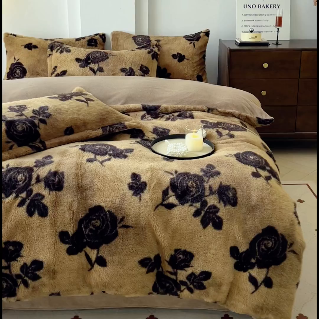 91家纺网 家纺一手货源 找家纺 （总）梦莱斯 2025新款亲肤舒适兔毛印花牛奶绒保暖四件套一美拉德系