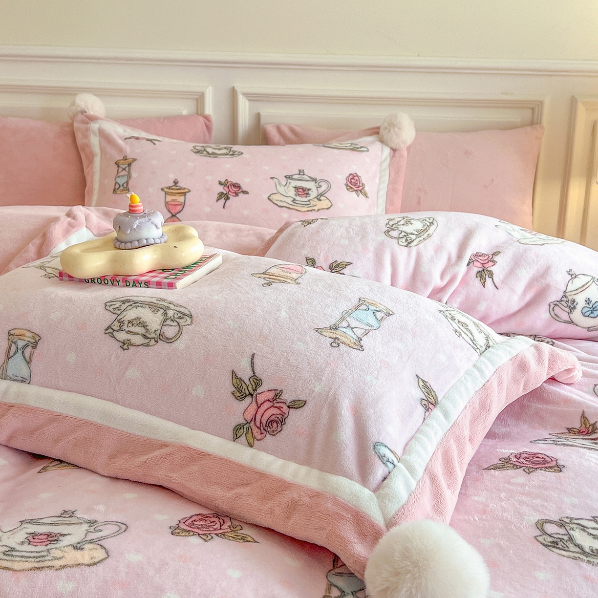 91家纺网 家纺一手货源 找家纺 （总）多乐娜 2025新款高克重260g全消光牛奶绒数码印花法式油画风高端款四件套 （会员-20）控价最低368起