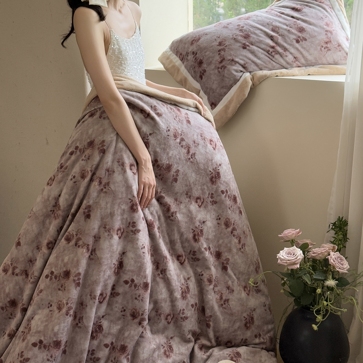 91家纺网 家纺一手货源 找家纺 多乐娜 2025新款高克重260g全消光牛奶绒数码印花法式油画风高端款四件套 （会员-20）控价最低368起 咖璟语