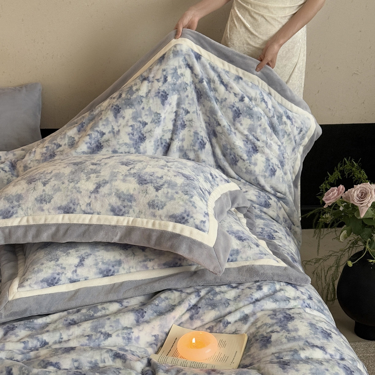 91家纺网 家纺一手货源 找家纺 多乐娜 2025新款高克重260g全消光牛奶绒数码印花法式油画风高端款四件套 （会员-20）控价最低368起 暮雨烟