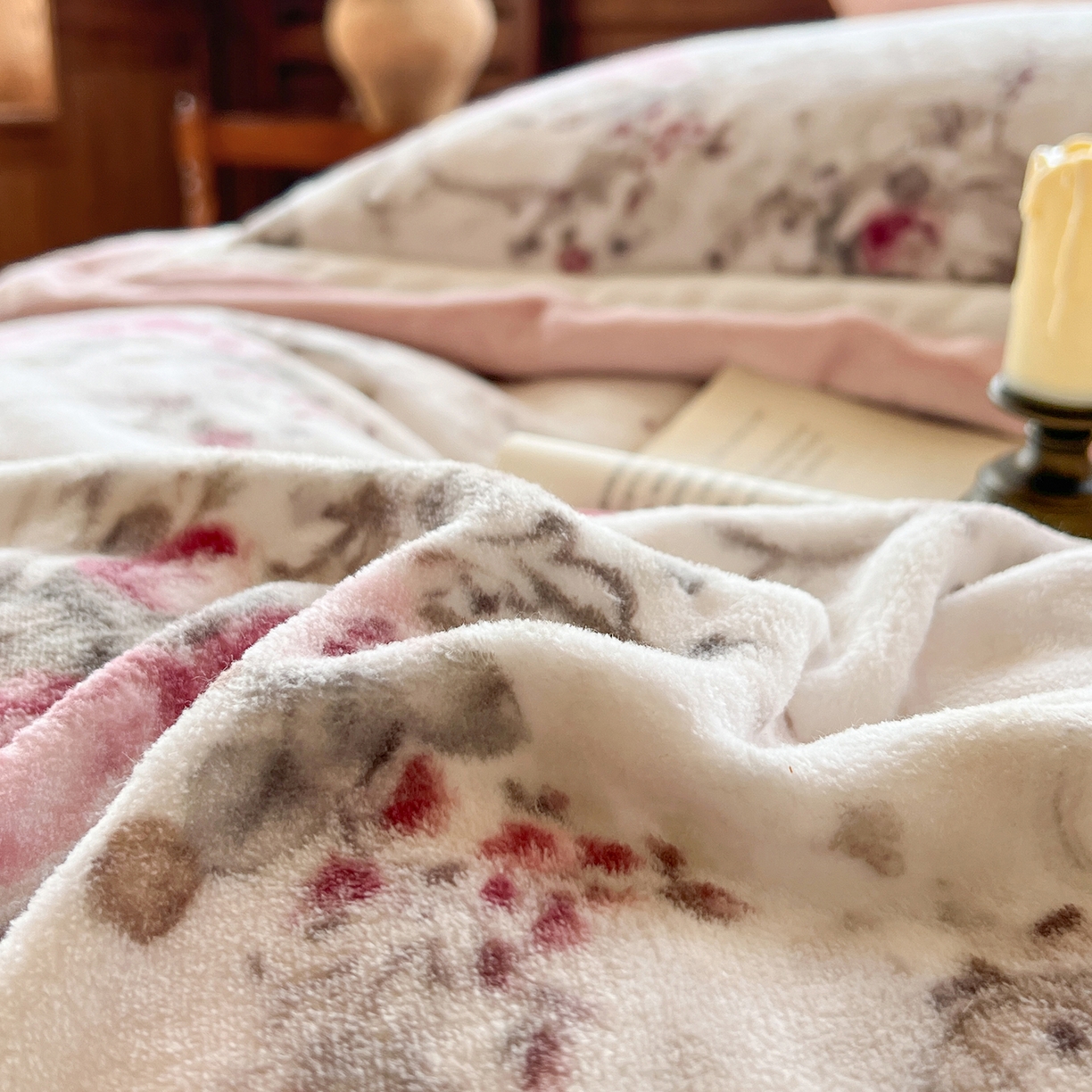 91家纺网 家纺一手货源 找家纺 多乐娜 2025新款高克重260g全消光牛奶绒数码印花法式油画风高端款四件套 （会员-20）控价最低368起 舒茹璟