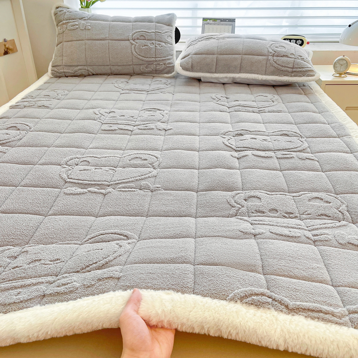 91家纺网 家纺一手货源 找家纺 （总）予梦家纺 2025新款加厚塔芙绒床垫床褥床护垫（带卖点图和买家秀）