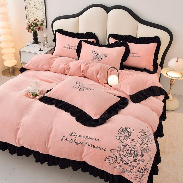 91家纺网 家纺一手货源 找家纺 （总）炫拼家纺 2024新款法式牛奶绒刺绣花边四件套