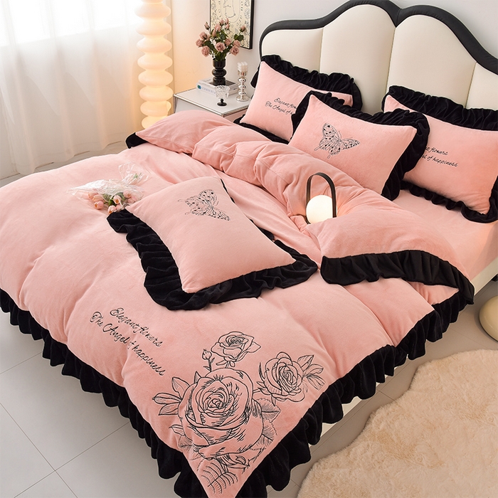 91家纺网 家纺一手货源 找家纺 （总）炫拼家纺 2024新款法式牛奶绒刺绣花边四件套