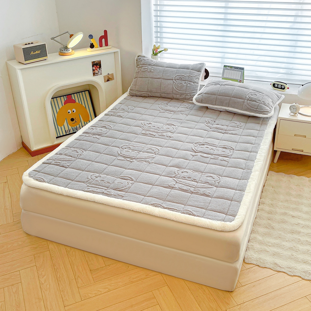 91家纺网 家纺一手货源 找家纺 予梦家纺 2025新款加厚塔芙绒床垫床褥床护垫（带卖点图和买家秀） 绅士熊 星灰