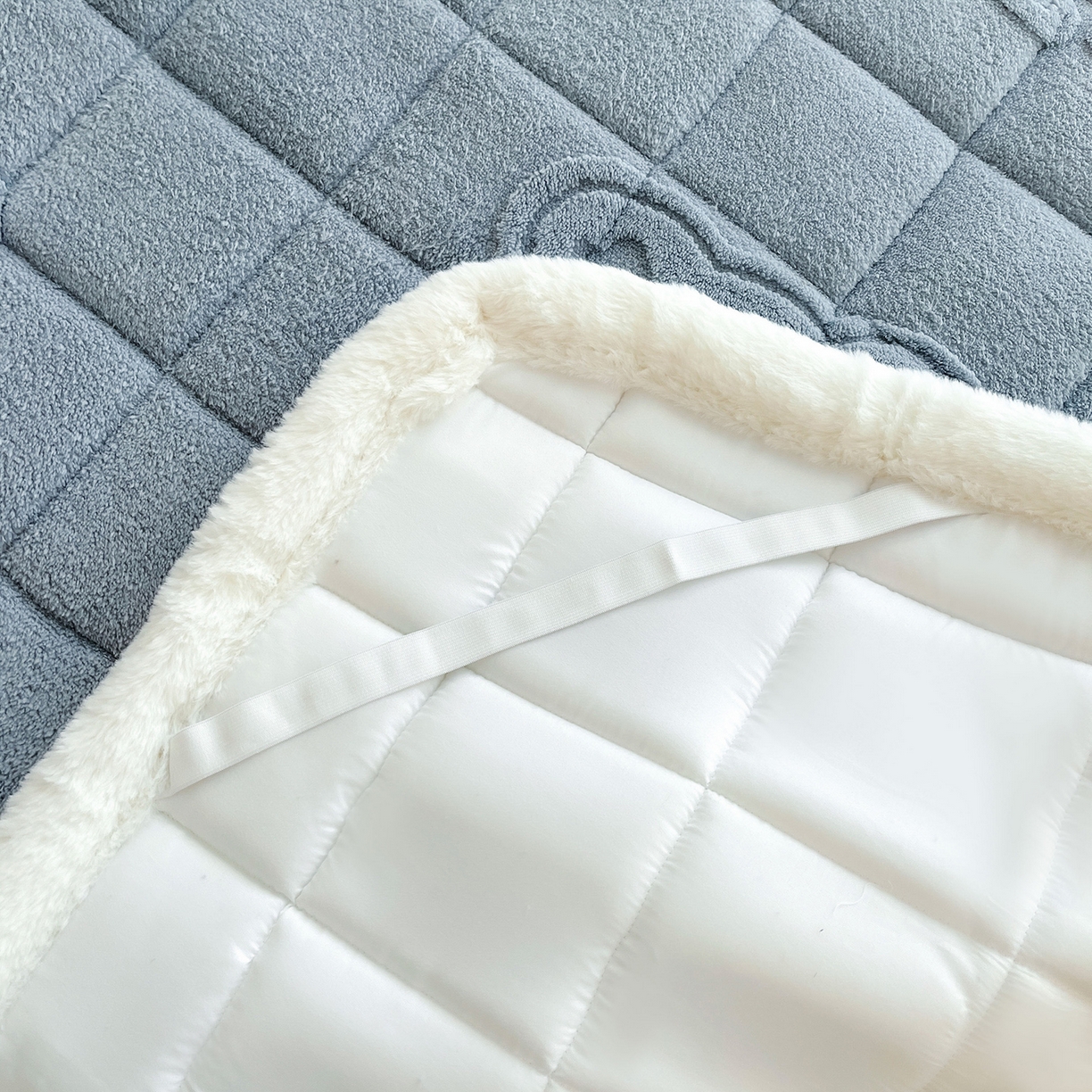 91家纺网 家纺一手货源 找家纺 予梦家纺 2025新款加厚塔芙绒床垫床褥床护垫（带卖点图和买家秀） 绅士熊 苍蓝