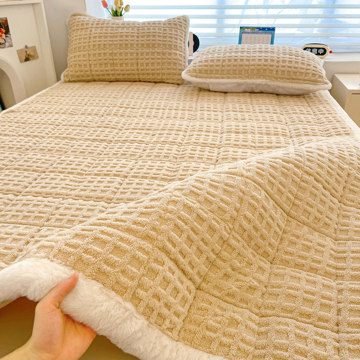 91家纺网 家纺一手货源 找家纺 予梦家纺 2025新款加厚塔芙绒床垫床褥床护垫（带卖点图和买家秀） 华夫格 卡其