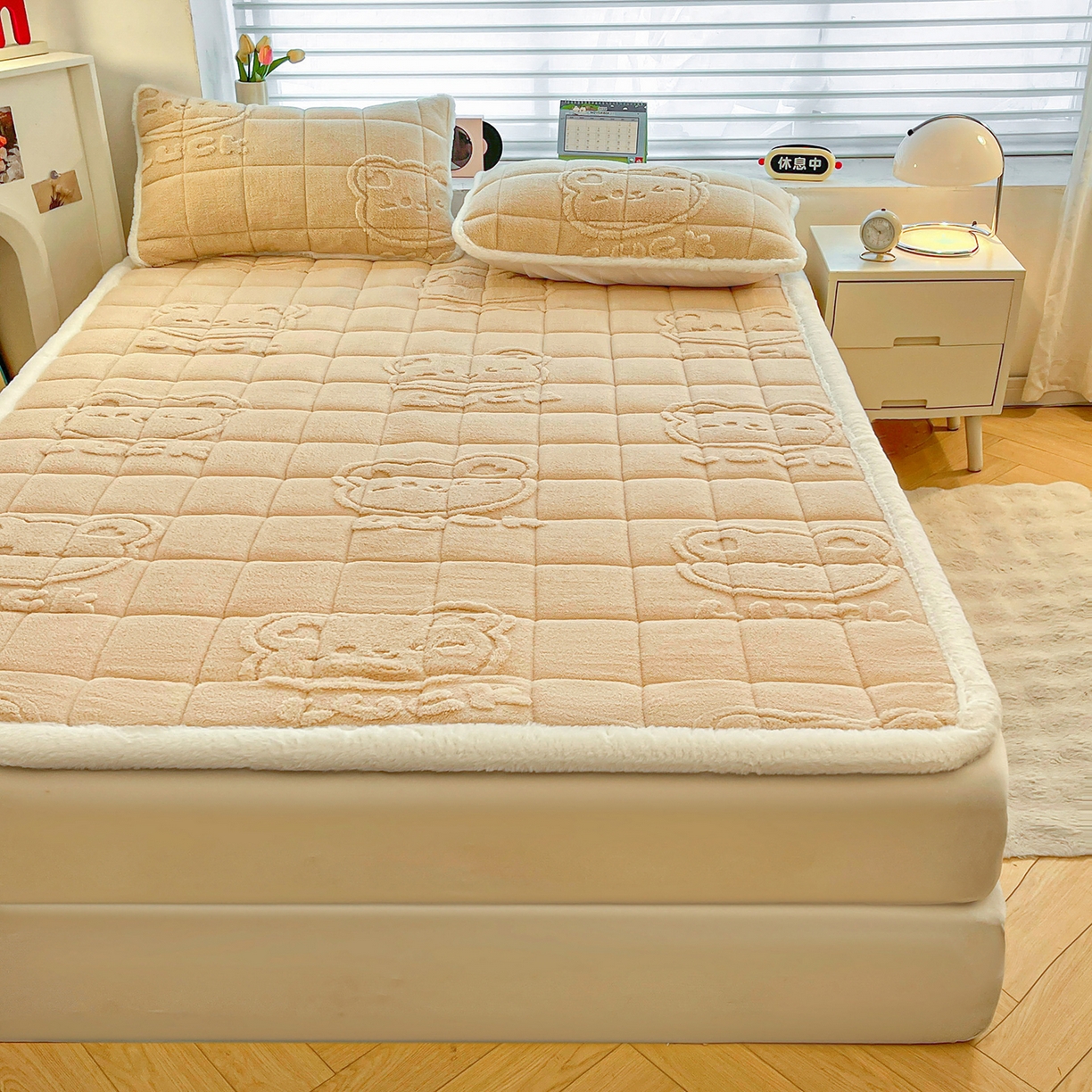 91家纺网 家纺一手货源 找家纺 予梦家纺 2025新款加厚塔芙绒床垫床褥床护垫（带卖点图和买家秀） 绅士熊 卡其