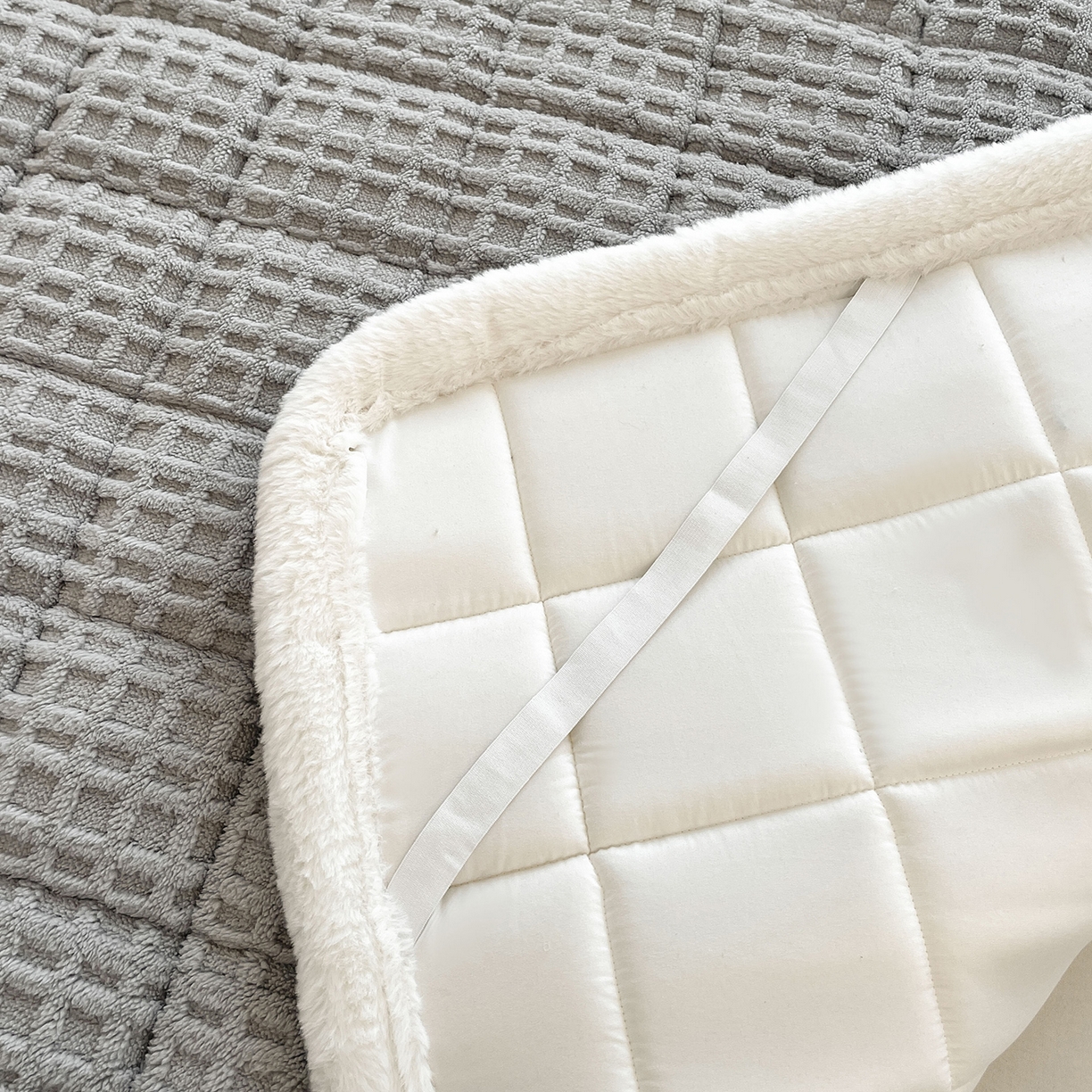 91家纺网 家纺一手货源 找家纺 予梦家纺 2025新款加厚塔芙绒床垫床褥床护垫（带卖点图和买家秀） 华夫格 星灰