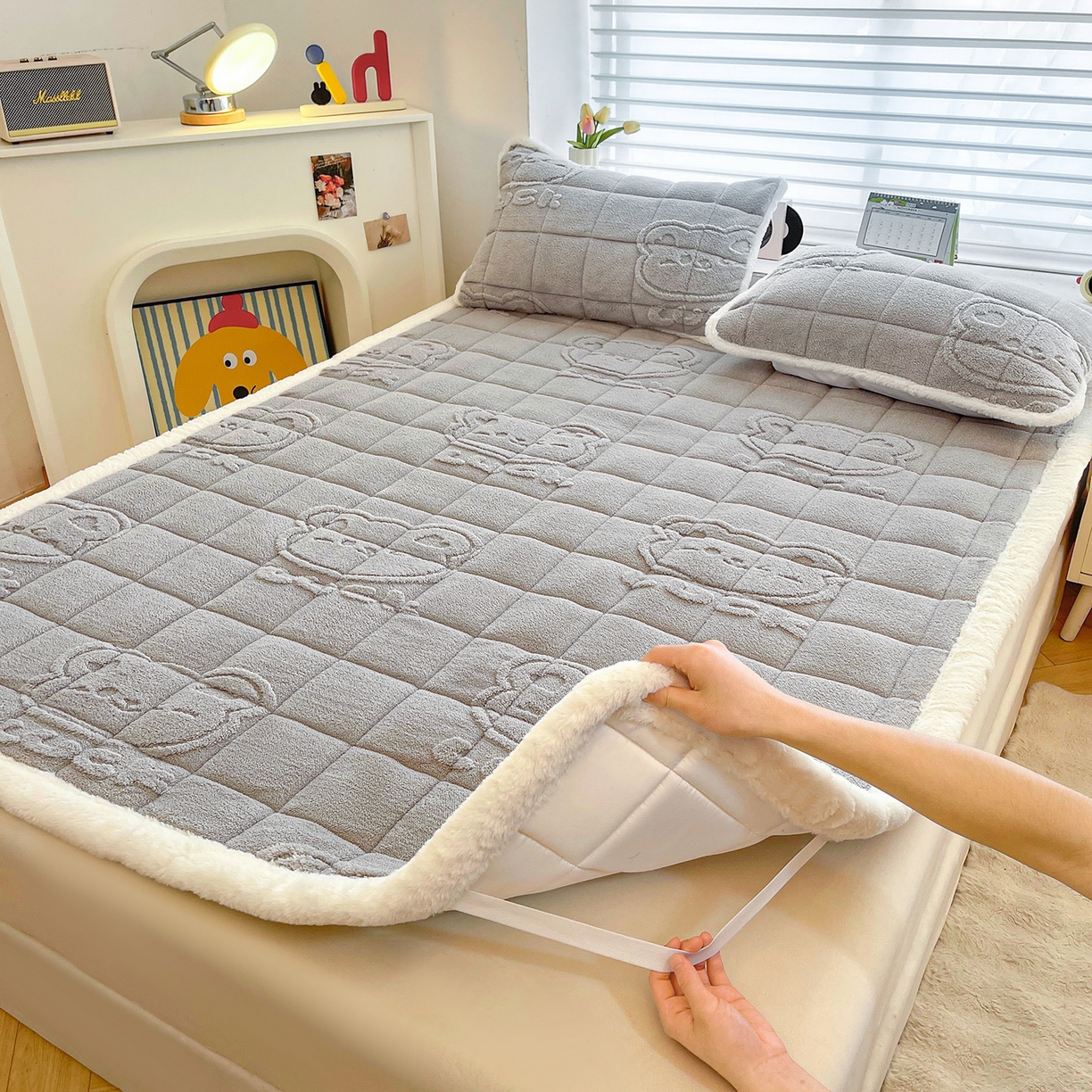 91家纺网 家纺一手货源 找家纺 予梦家纺 2025新款加厚塔芙绒床垫床褥床护垫（带卖点图和买家秀） 绅士熊 星灰