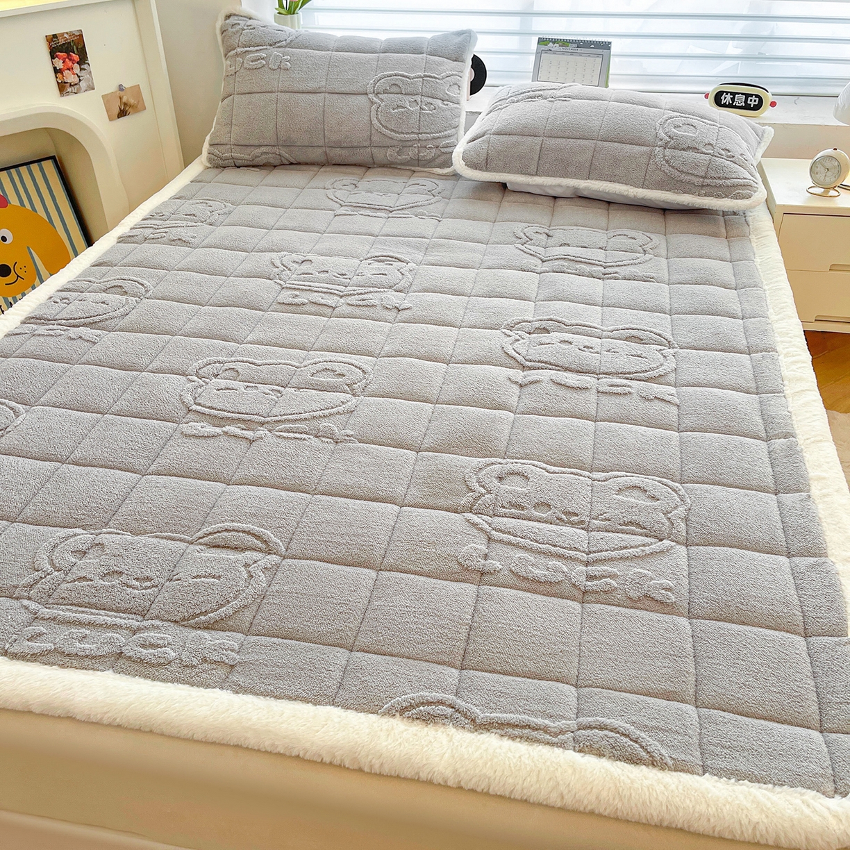91家纺网 家纺一手货源 找家纺 予梦家纺 2025新款加厚塔芙绒床垫床褥床护垫（带卖点图和买家秀） 绅士熊 星灰