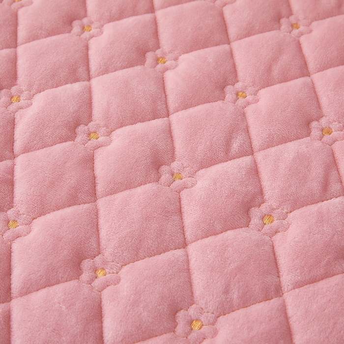 91家纺网 家纺一手货源 找家纺 罗艺轩 2025新款婴儿绒加厚保暖床裙式四件套-心语 心语-樱花粉