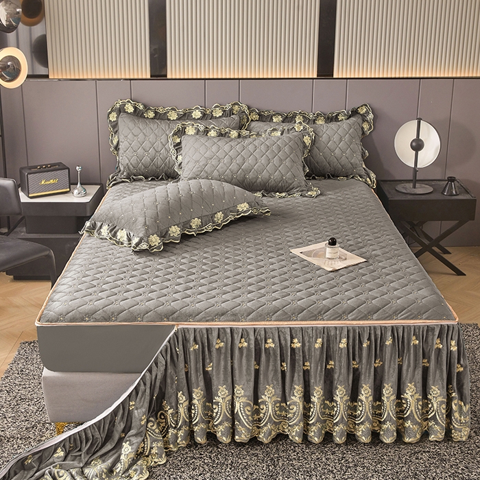 91家纺网 家纺一手货源 找家纺 罗艺轩 2025新款婴儿绒加厚保暖床裙式四件套-心语 心语-高级灰