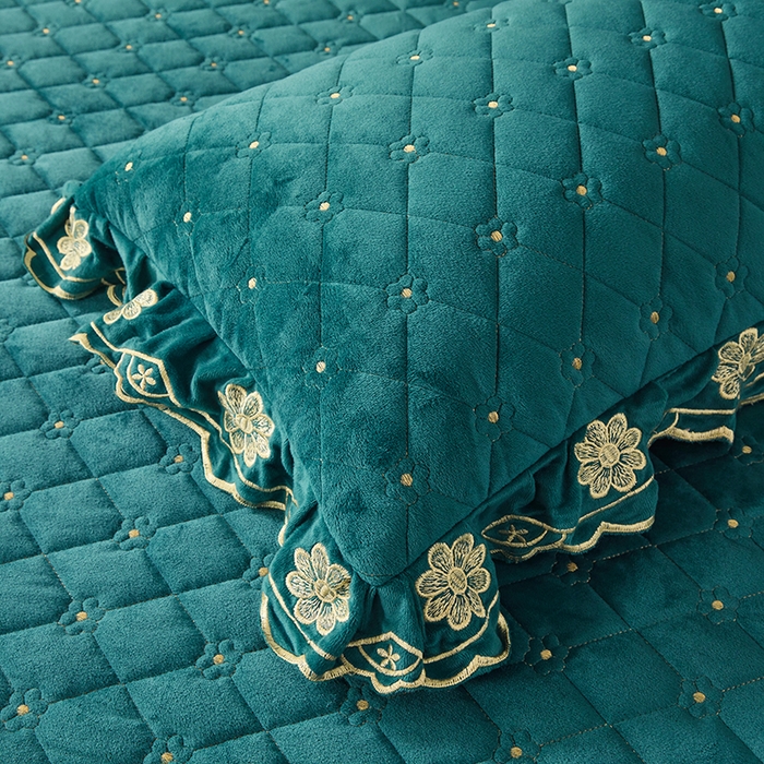 91家纺网 家纺一手货源 找家纺 罗艺轩 2025新款婴儿绒加厚保暖床裙式四件套-心语 心语-翡翠绿