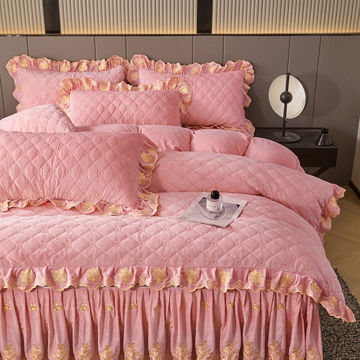 91家纺网 家纺一手货源 找家纺 罗艺轩 2025新款婴儿绒加厚保暖床裙式四件套-心语 心语-樱花粉