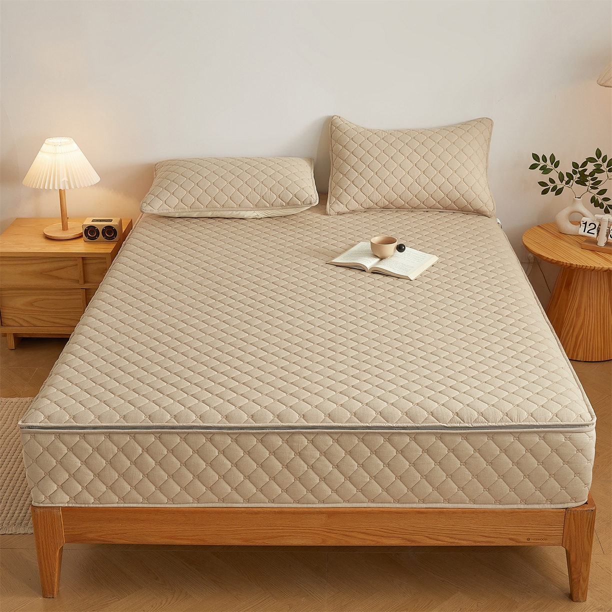 91家纺网 家纺一手货源 找家纺 伊人坊 2025新款A类全棉水洗棉六面全包夹棉床笠床垫保护套拉链床笠 浅米驼