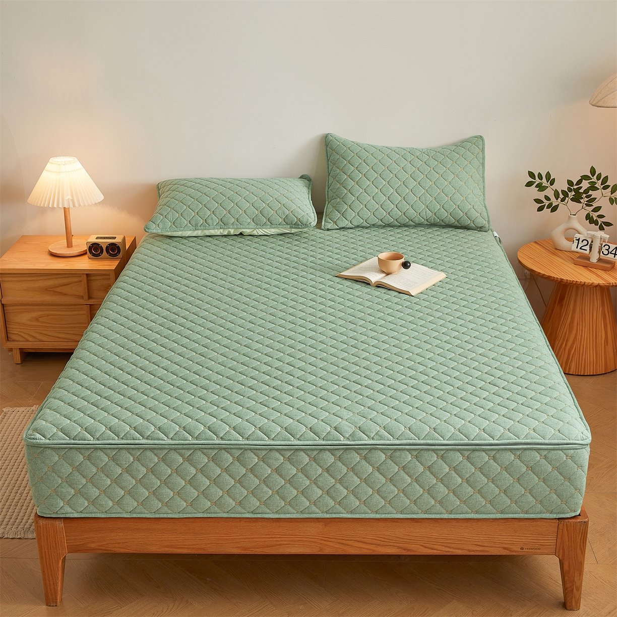 91家纺网 家纺一手货源 找家纺 伊人坊 2025新款A类全棉水洗棉六面全包夹棉床笠床垫保护套拉链床笠 青果绿