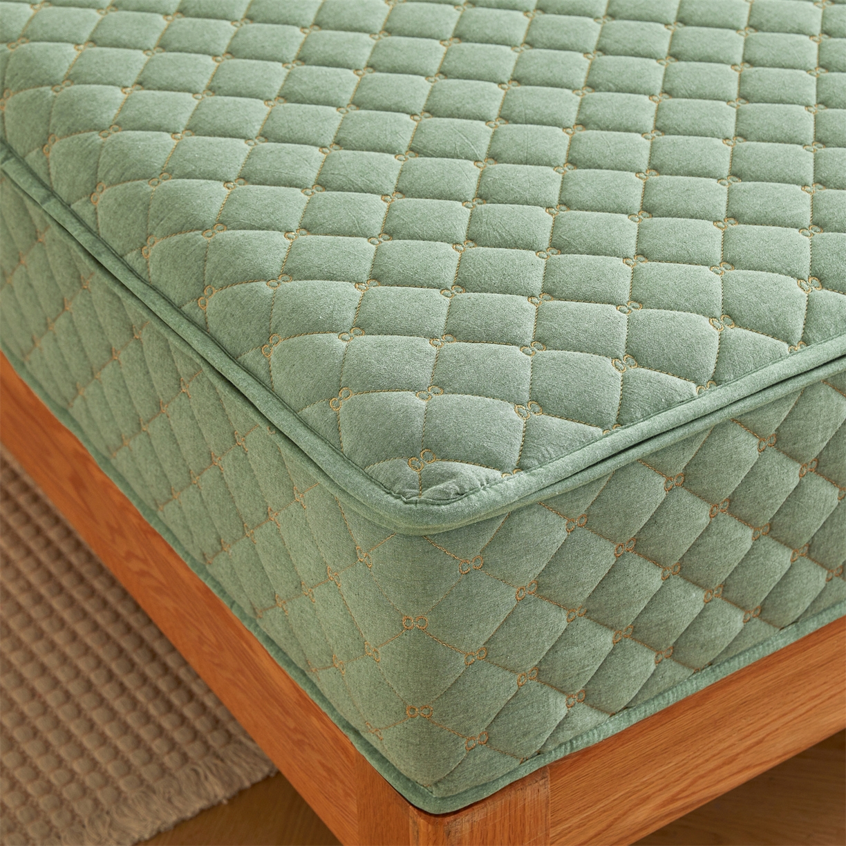 91家纺网 家纺一手货源 找家纺 伊人坊 2025新款A类全棉水洗棉六面全包夹棉床笠床垫保护套拉链床笠 青果绿