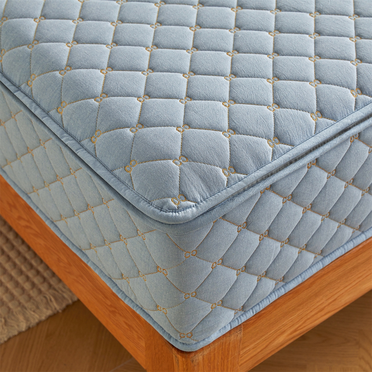 91家纺网 家纺一手货源 找家纺 伊人坊 2025新款A类全棉水洗棉六面全包夹棉床笠床垫保护套拉链床笠 天空蓝