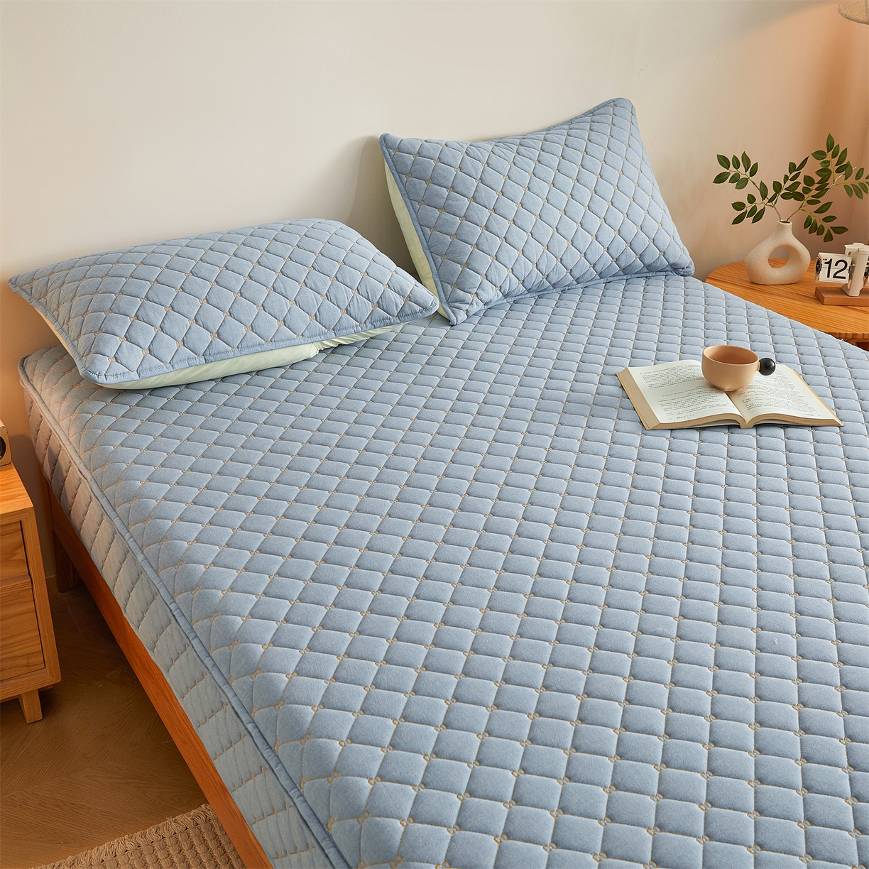 91家纺网 家纺一手货源 找家纺 伊人坊 2025新款A类全棉水洗棉六面全包夹棉床笠床垫保护套拉链床笠 天空蓝