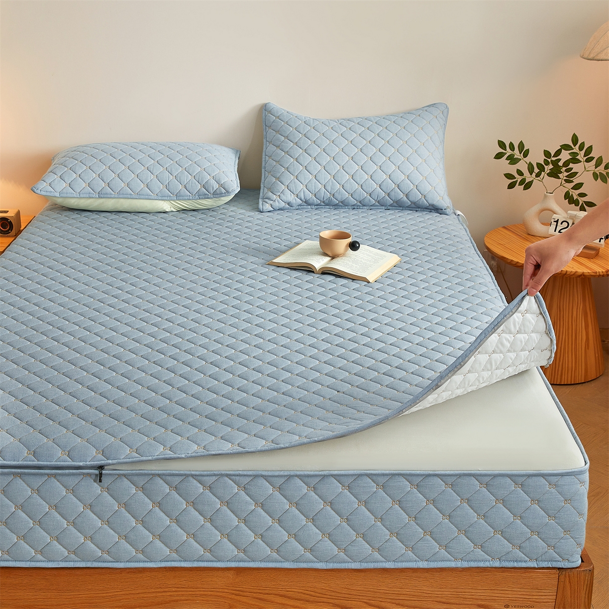 91家纺网 家纺一手货源 找家纺 伊人坊 2025新款A类全棉水洗棉六面全包夹棉床笠床垫保护套拉链床笠 天空蓝