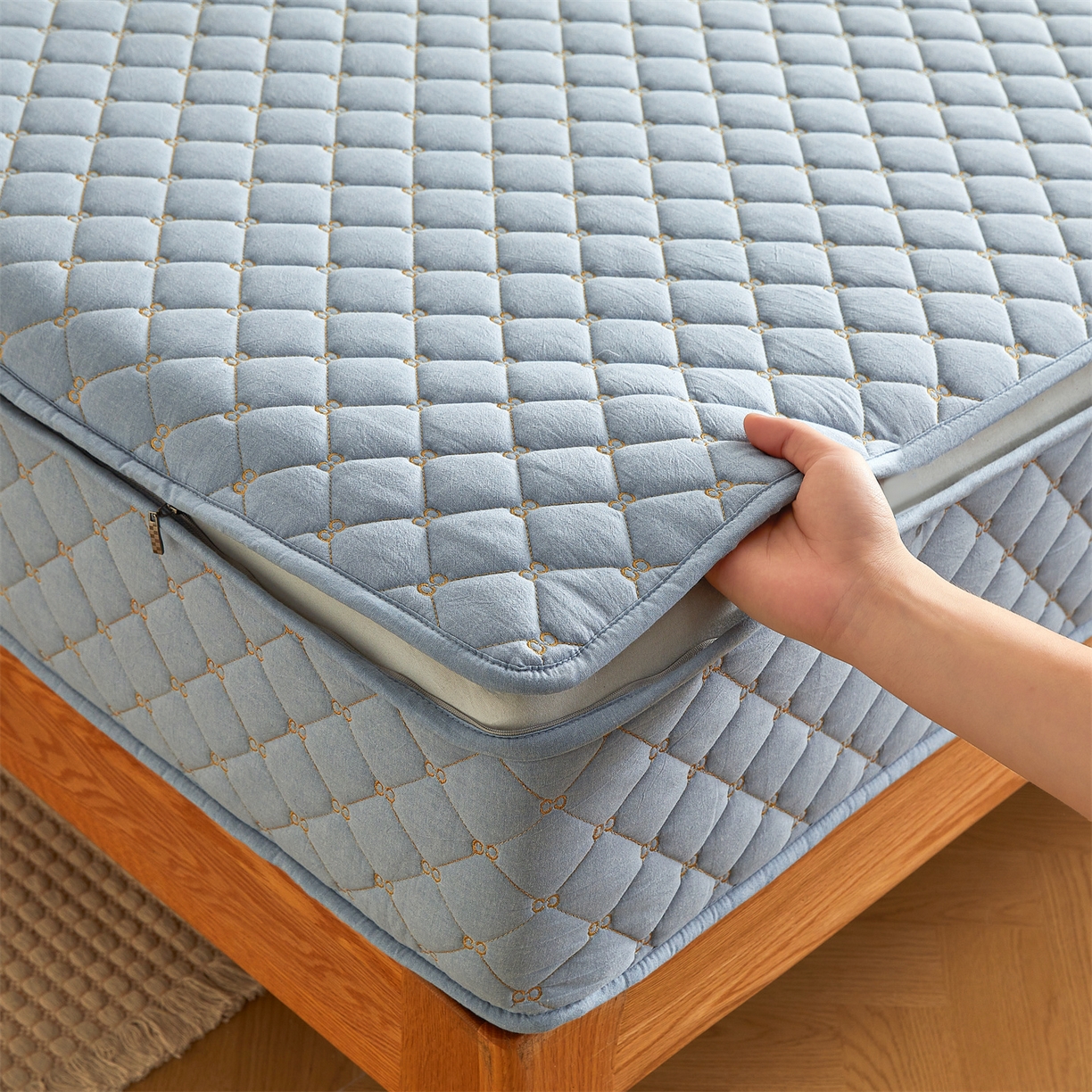 91家纺网 家纺一手货源 找家纺 伊人坊 2025新款A类全棉水洗棉六面全包夹棉床笠床垫保护套拉链床笠 天空蓝