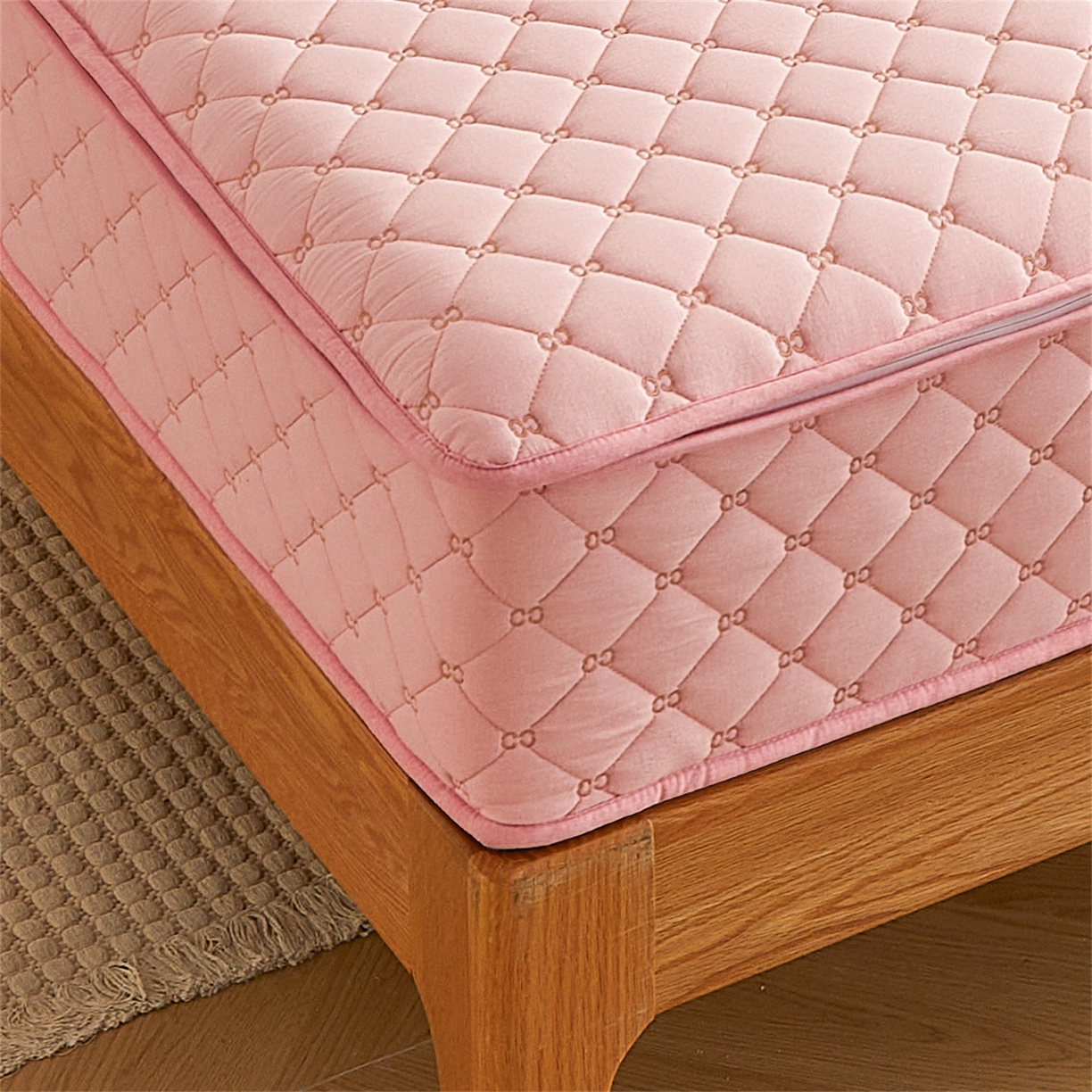 91家纺网 家纺一手货源 找家纺 伊人坊 2025新款A类全棉水洗棉六面全包夹棉床笠床垫保护套拉链床笠 樱花粉