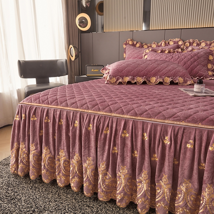 91家纺网 家纺一手货源 找家纺 罗艺轩 2025新款婴儿绒加厚保暖床裙式三件套-心语 心语-豆沙