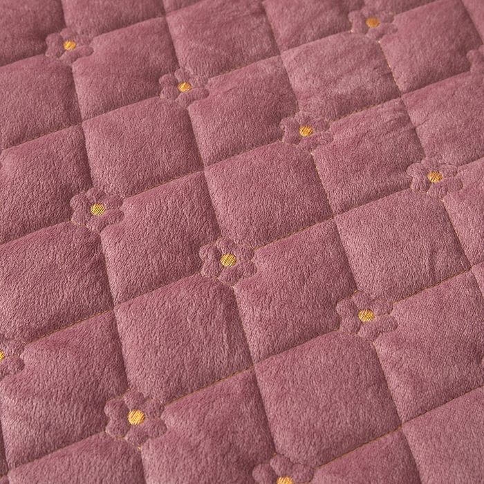 91家纺网 家纺一手货源 找家纺 罗艺轩 2025新款婴儿绒加厚保暖床裙式三件套-心语 心语-豆沙