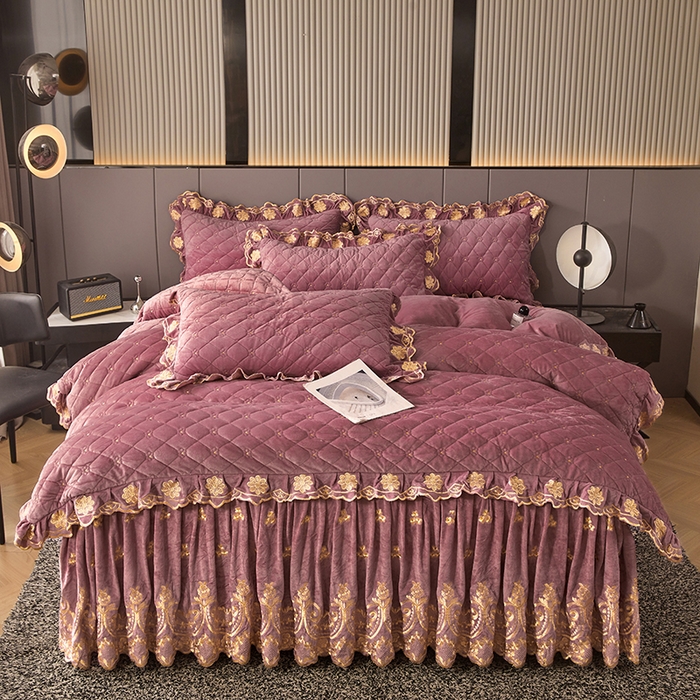 91家纺网 家纺一手货源 找家纺 罗艺轩 2025新款婴儿绒加厚保暖床裙式三件套-心语 心语-豆沙