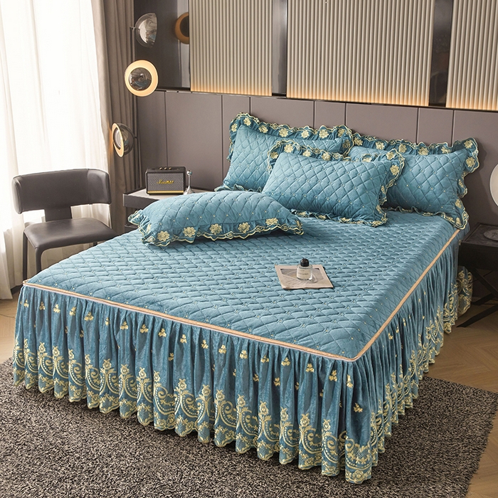 91家纺网 家纺一手货源 找家纺 罗艺轩 2025新款婴儿绒加厚保暖床裙式三件套-心语 心语-湖蓝