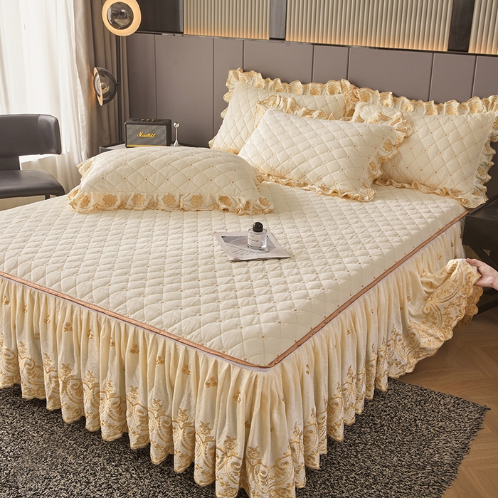 91家纺网 家纺一手货源 找家纺 罗艺轩 2025新款婴儿绒加厚保暖床裙式三件套-心语 心语-奶昔