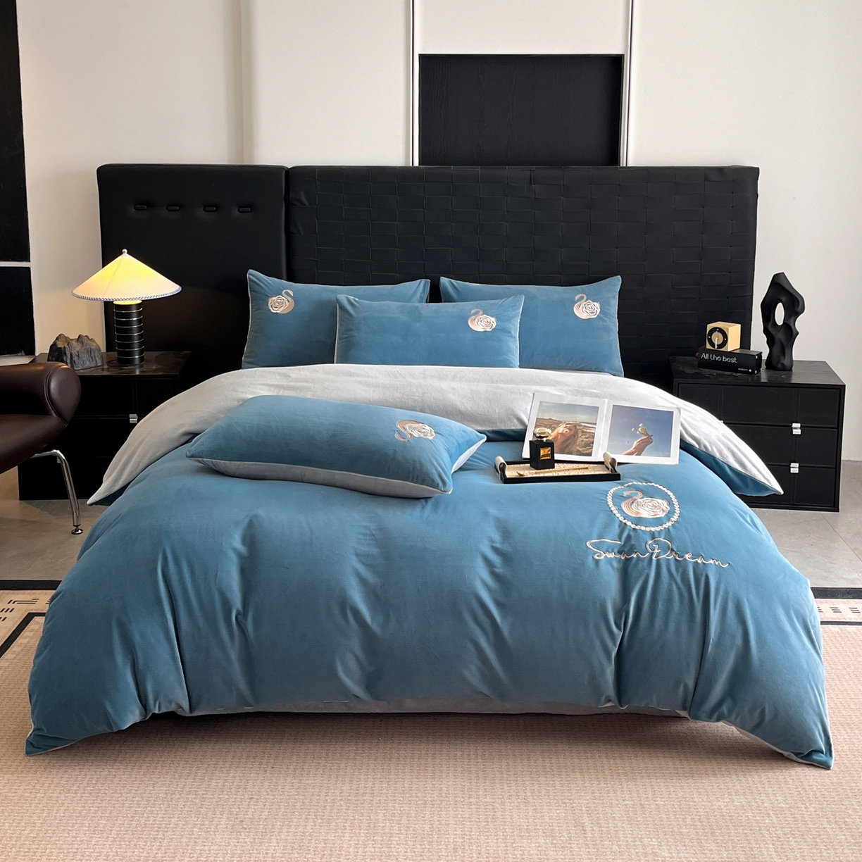 如一 2025新款水晶绒刺绣天鹅系列四件套 天鹅-宾利蓝