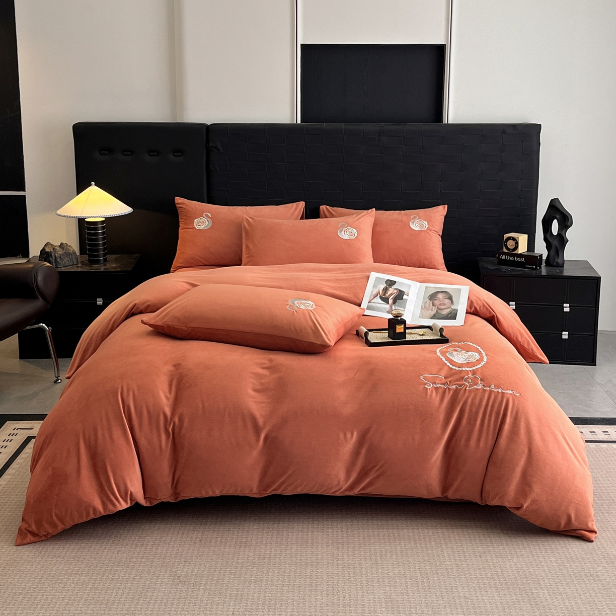 如一 2025新款水晶绒刺绣天鹅系列四件套 天鹅-魅力橙