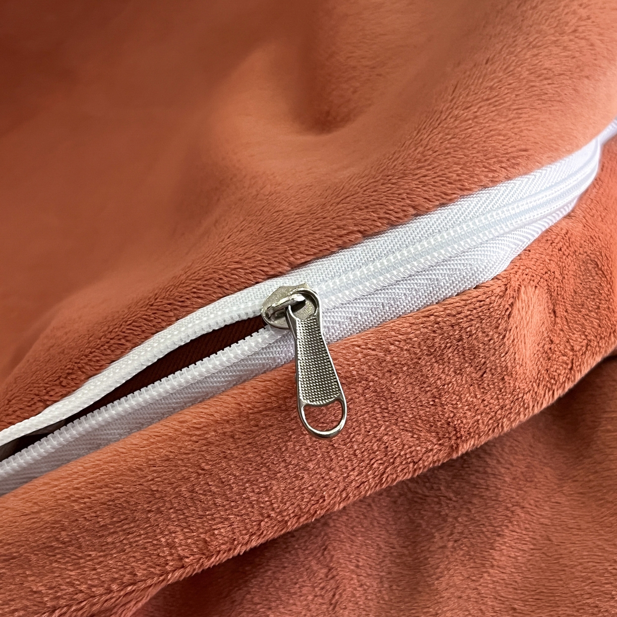 91家纺网 家纺一手货源 找家纺 如一 2025新款水晶绒刺绣天鹅系列四件套 天鹅-魅力橙